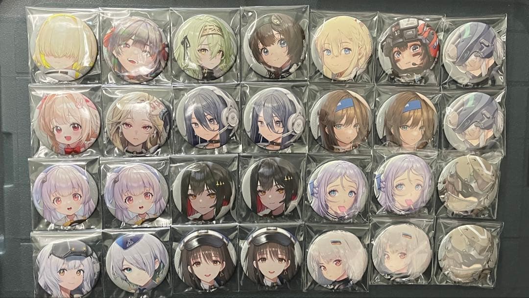 NIKKE 展 缶バッジ 28個 エレグ ヤン ホロ