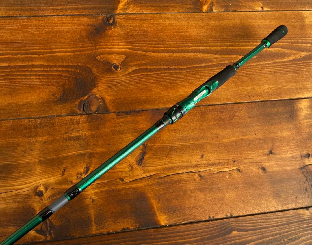 S704M スピニングロッド 7ft 210cm 4Pパックロッド　バス釣り