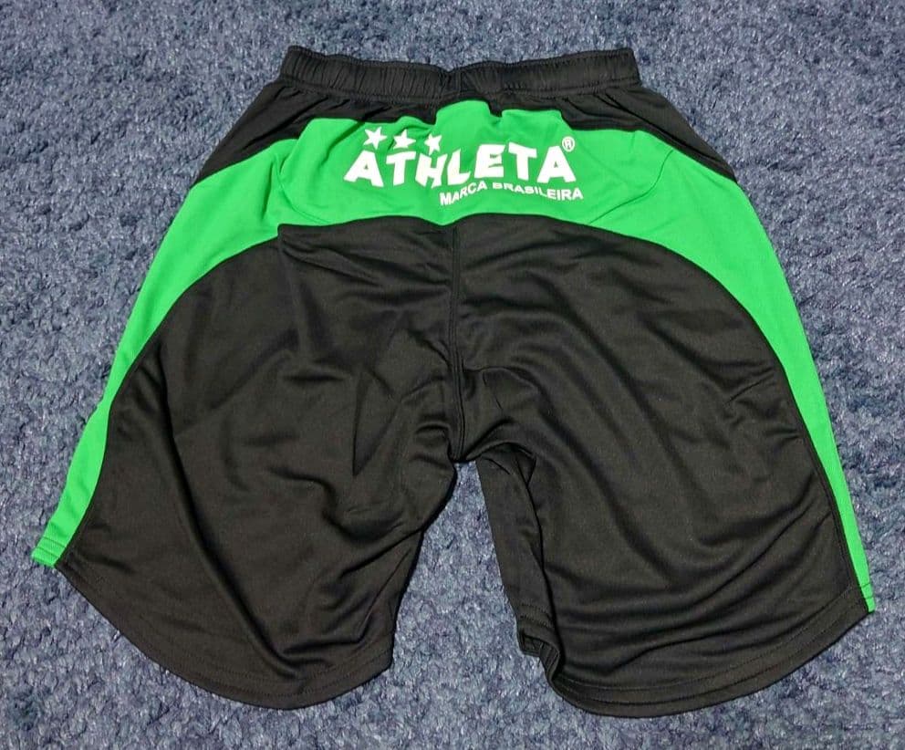 値引き☆新品☆ATHLETA 練習着 上下セット Sサイズ 長袖＆ハーフパンツ