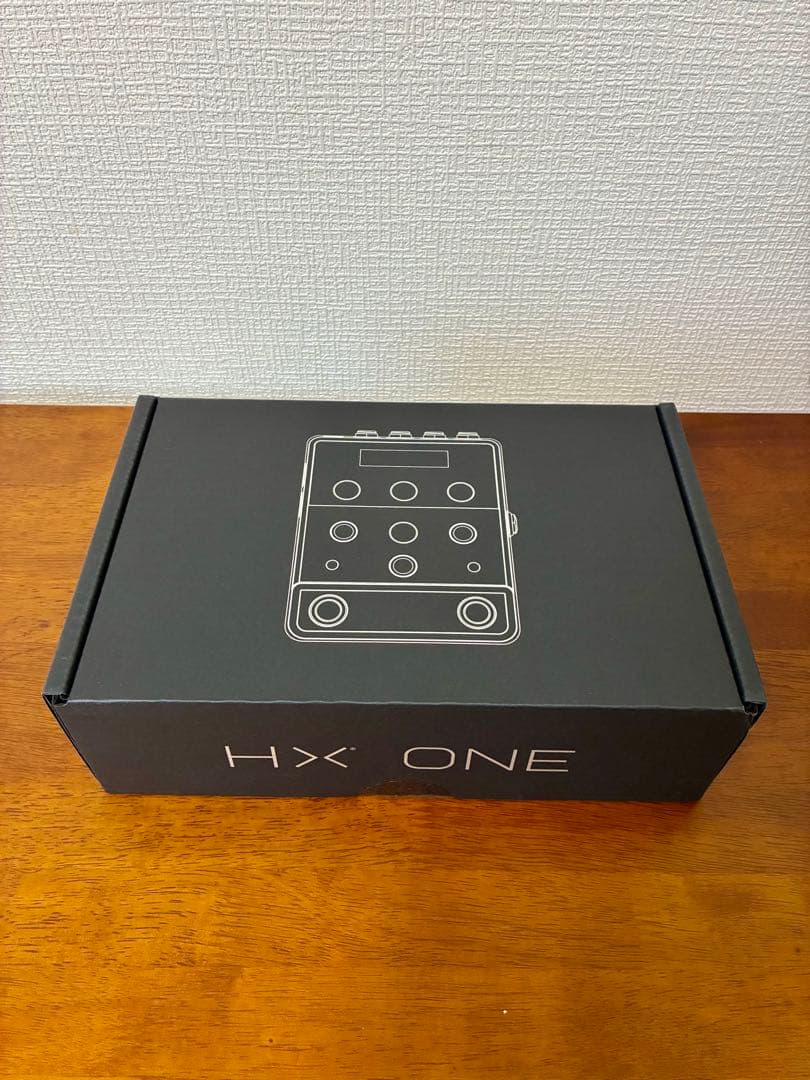 LINE 6 HX ONE 【元箱、アダプタ付属】