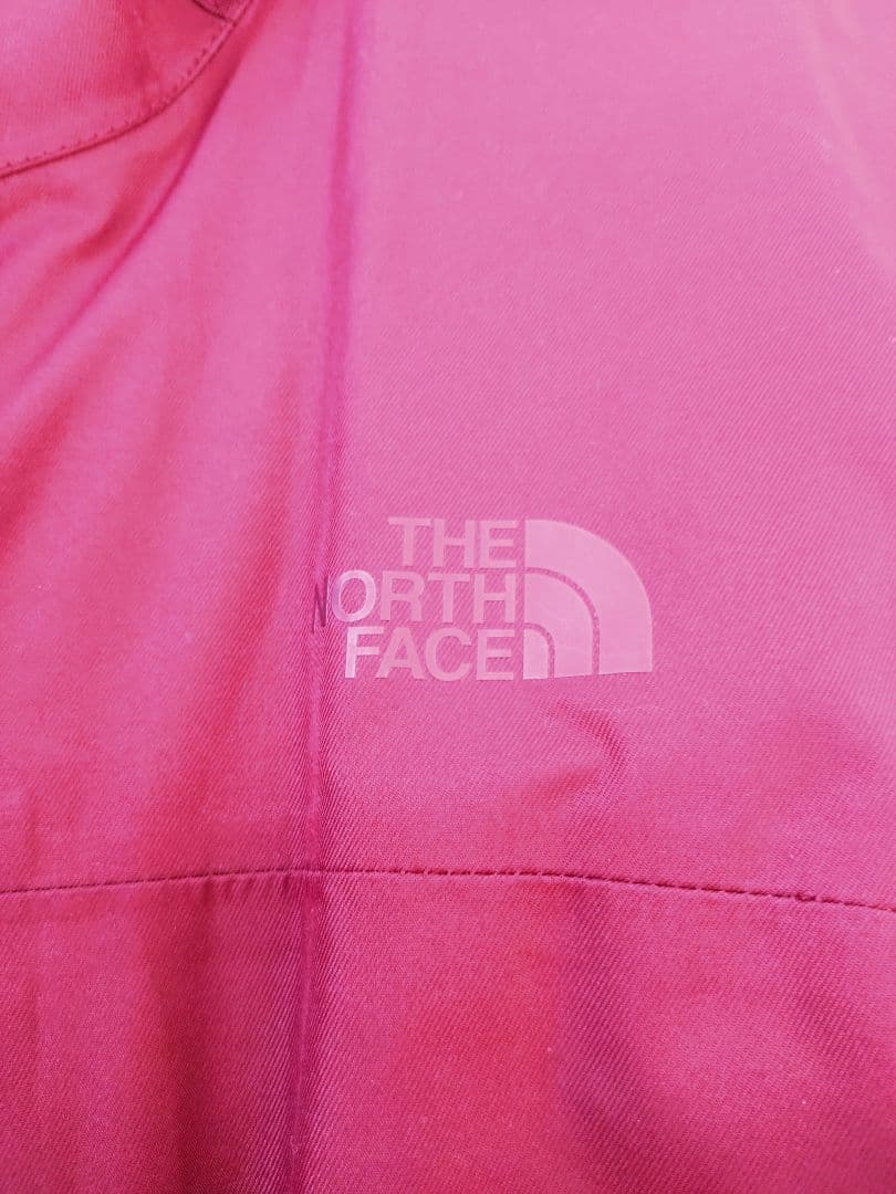 THE NORTH FACE ＜中綿 DRYVENT ナイロン ジャケット