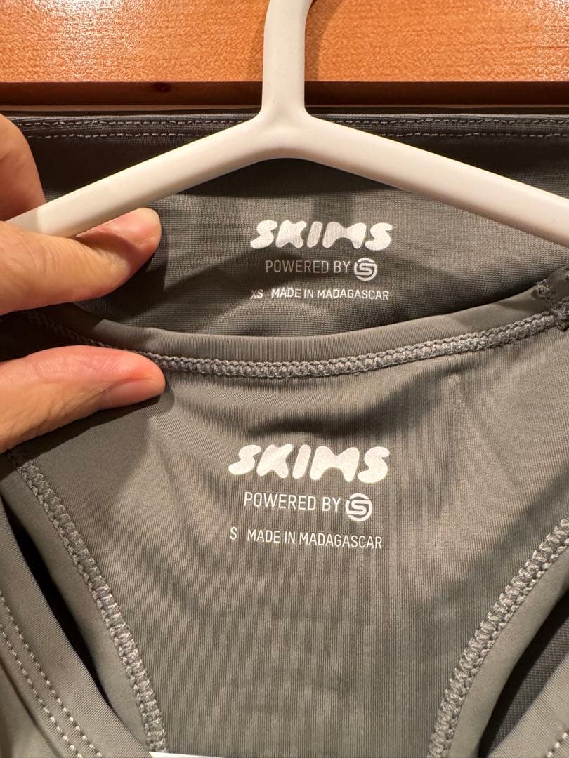 レア！SKIMS POWERED BY Sタンクトップ レギンスセット極美品❗️