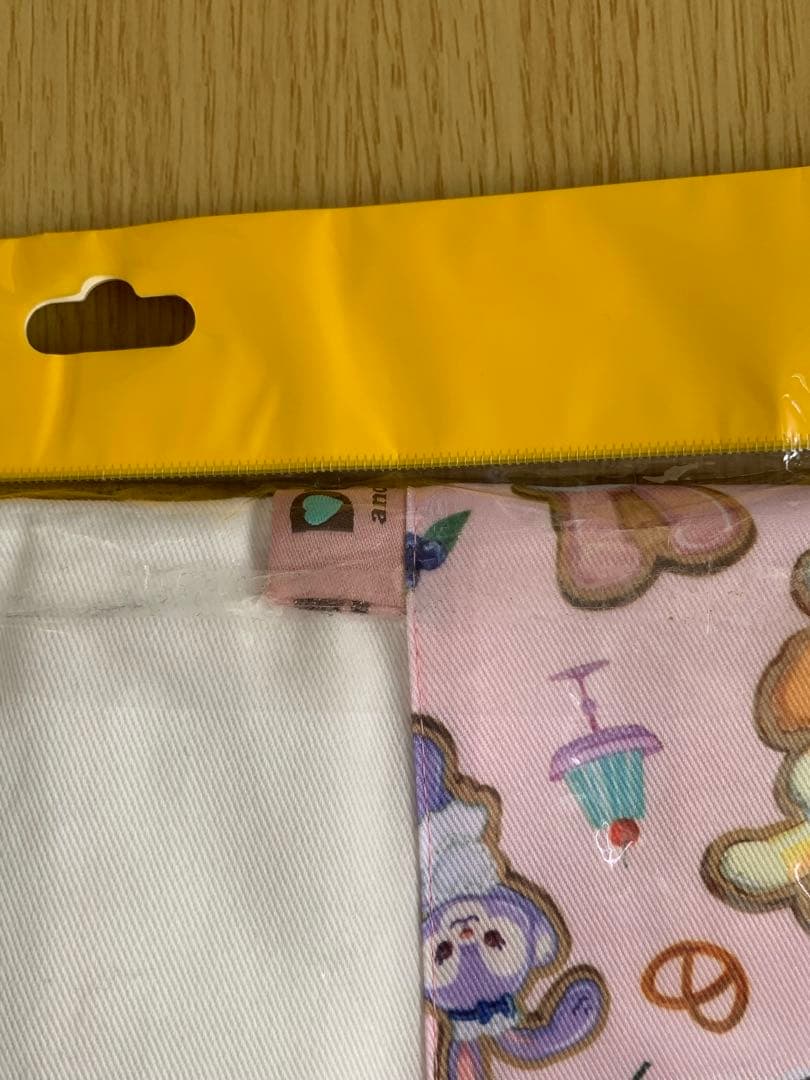 ダッフィーお弁当箱　ランチボックス　エプロン＆ミトンセット　ご飯型抜き