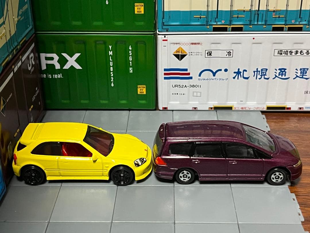 カラーサンプル ヤリス ホットウィール シビック 180SX ダットサン トミカ