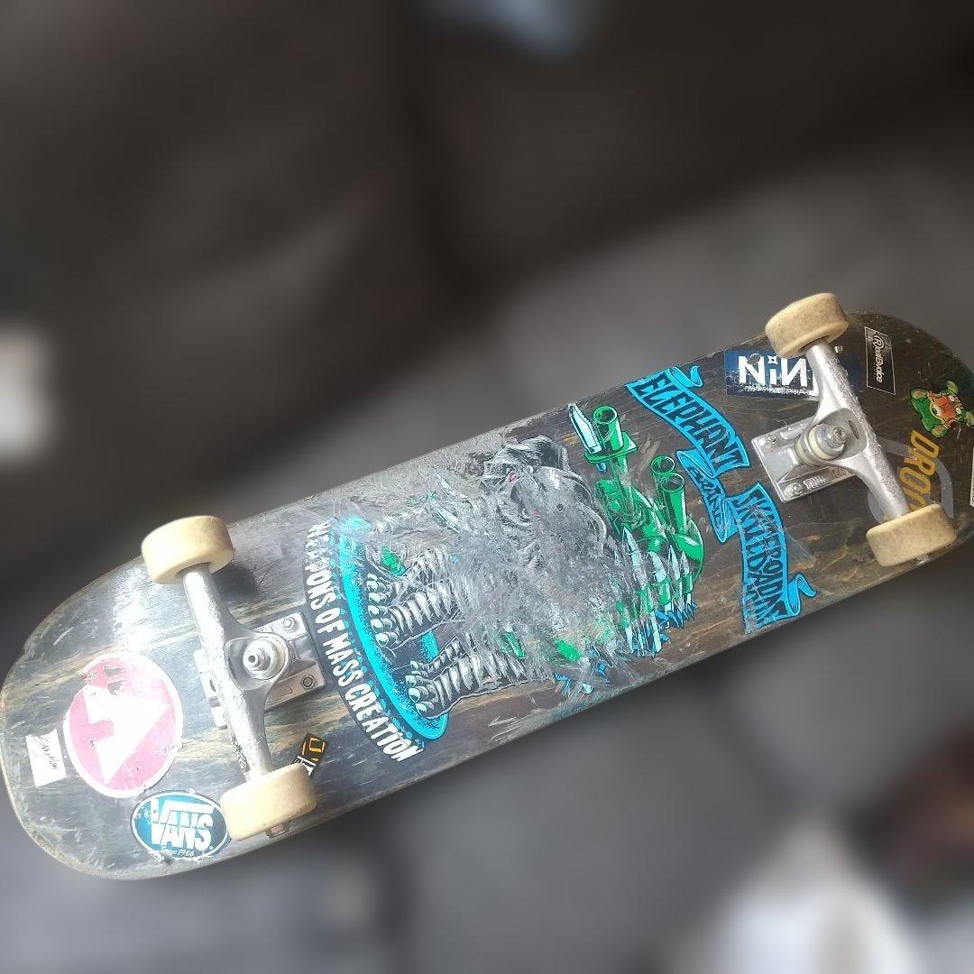 スケートボード ELEPHANT SKATEBOARDS