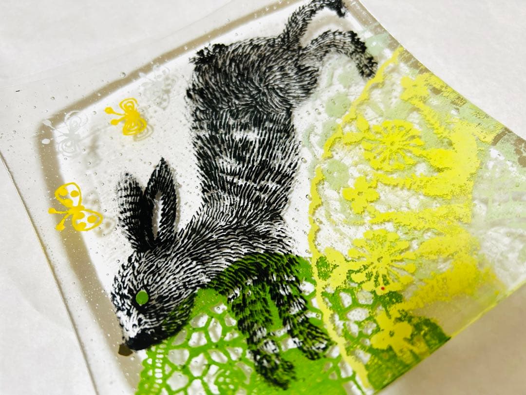 土井朋子　うさぎ　ガラス　皿　2枚セット　プレート　スクエア　作家物　アート