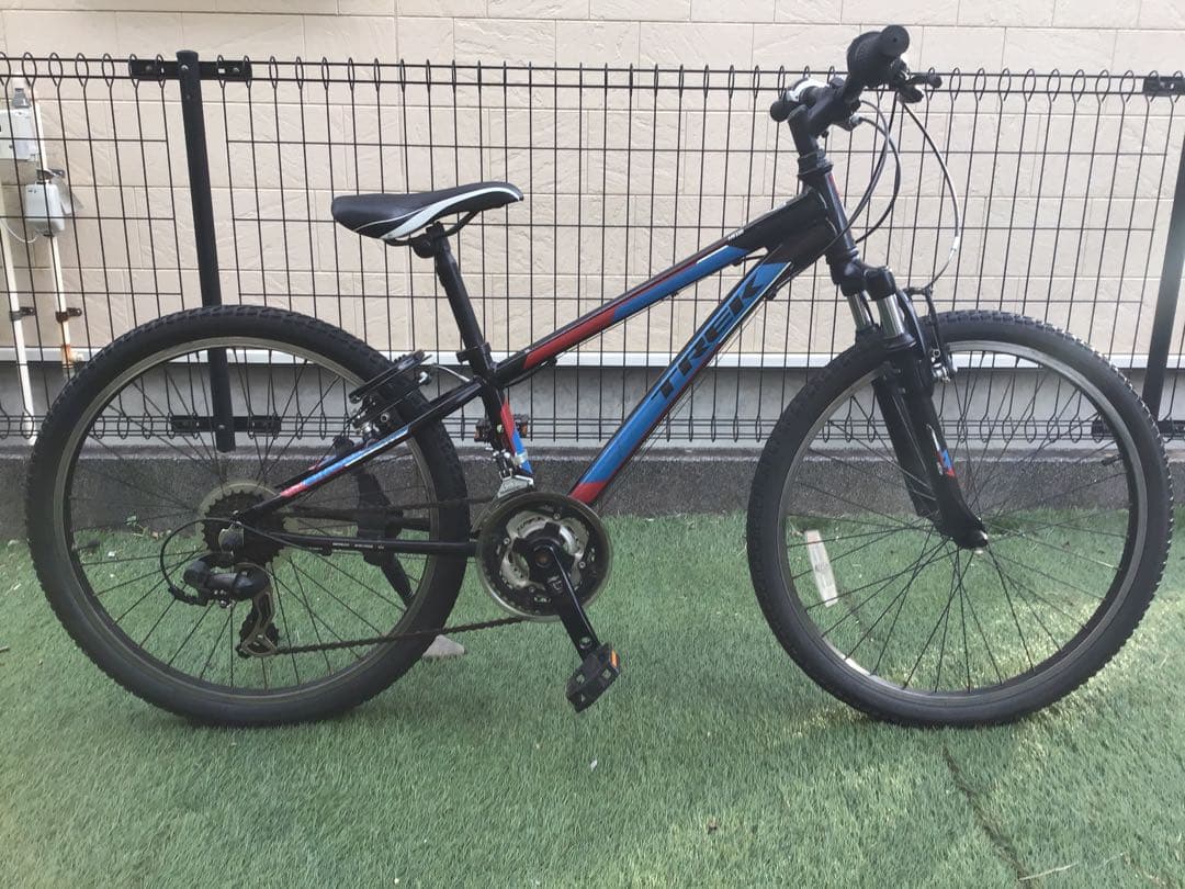 Trek MT220キッズバイク 22インチ 7段変速　【引き取り限定】