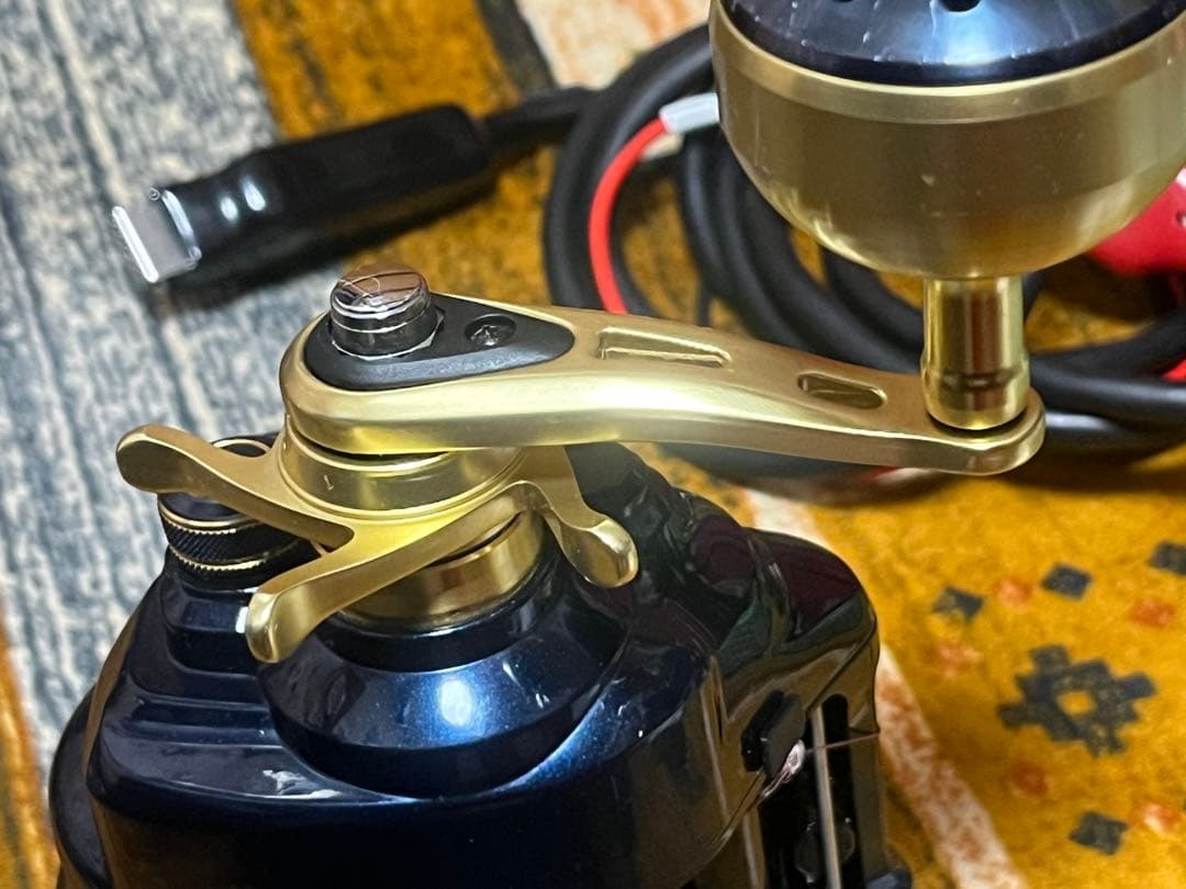 お値下げしました　SHIMANO ビーストマスター2000