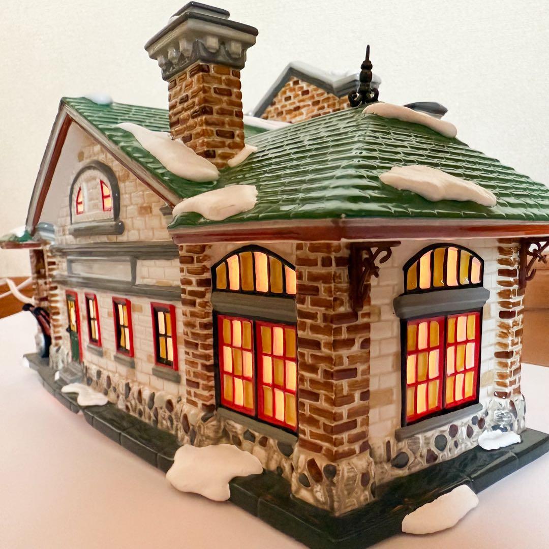 クリスマス フィギュア 鉄道の駅 デパートメント56 ミニチュアハウス