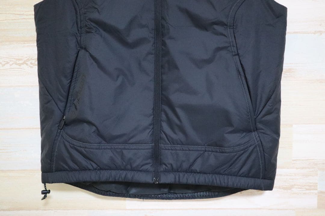 新品 Sサイズ ナイキ トレイル ランニングベスト　NIKE プリマロフト