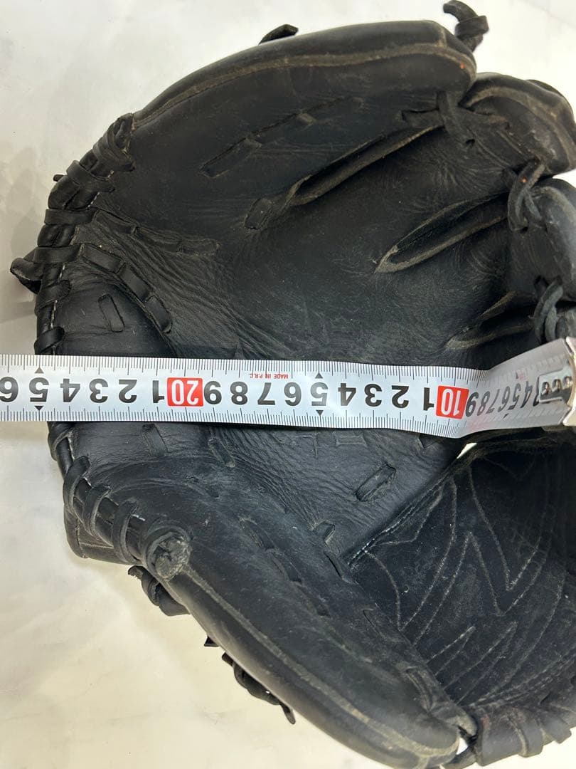 左ピッチャー用 軟式グローブ Mizuno 黒