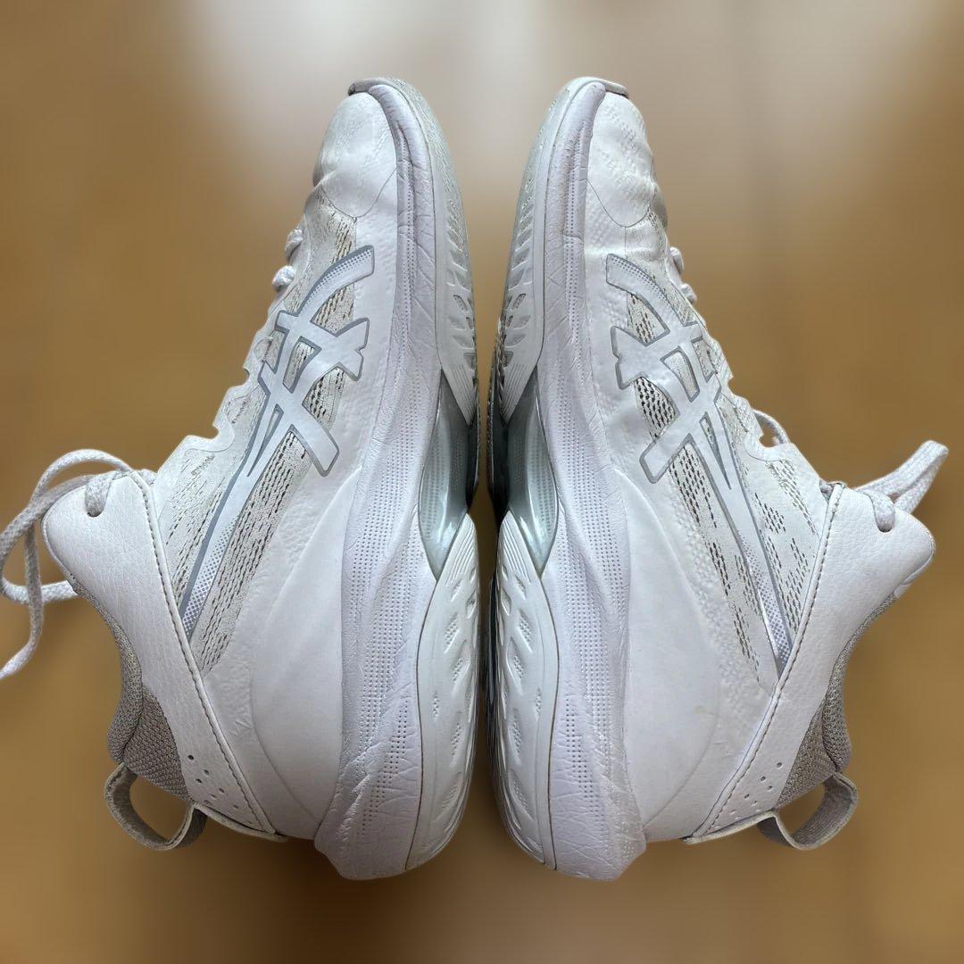 【美品】asics バスケットボールシューズ　ゲルフープV17 23.5㎝