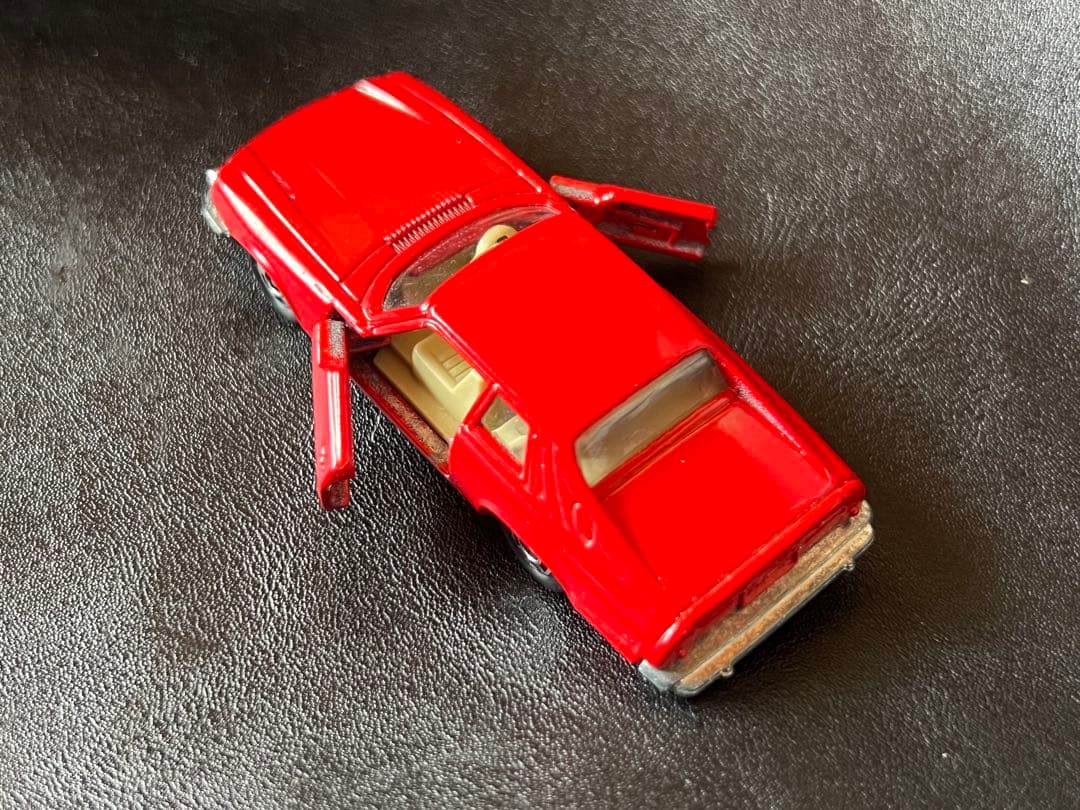 トミカ ジャガー XJ-S 赤 1/67 外国車シリーズ 青箱 日本製