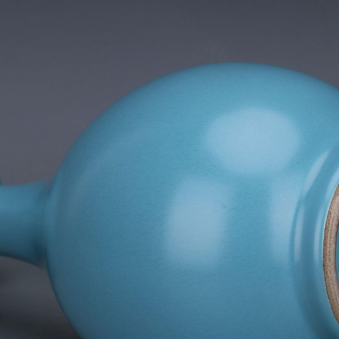 清雍正汝釉天青色玉壺 景徳鎮 陶磁器 装飾品 現代工芸品 美術品 置物