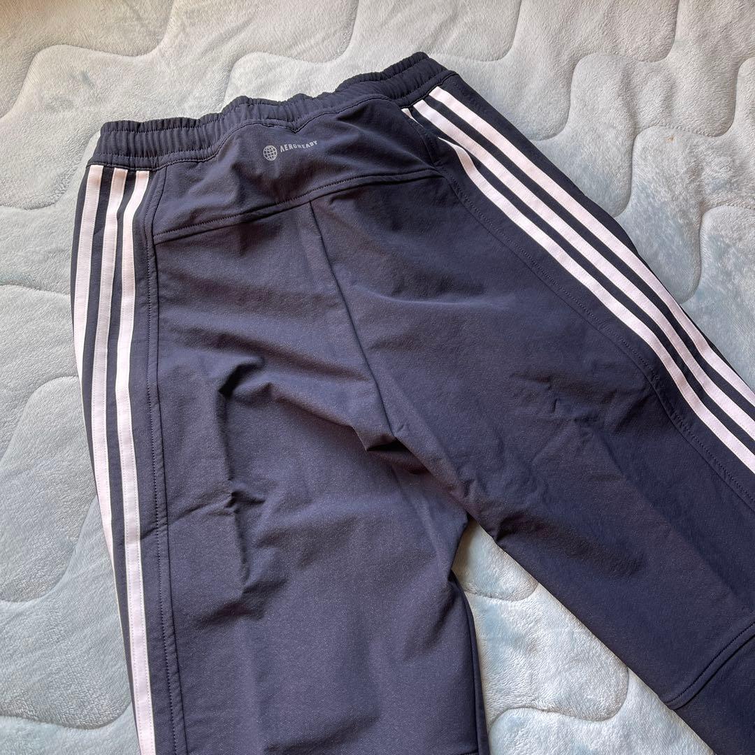 adidas ネイビー ジャージパンツ