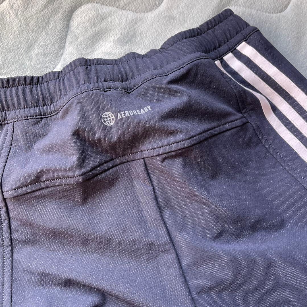 adidas ネイビー ジャージパンツ