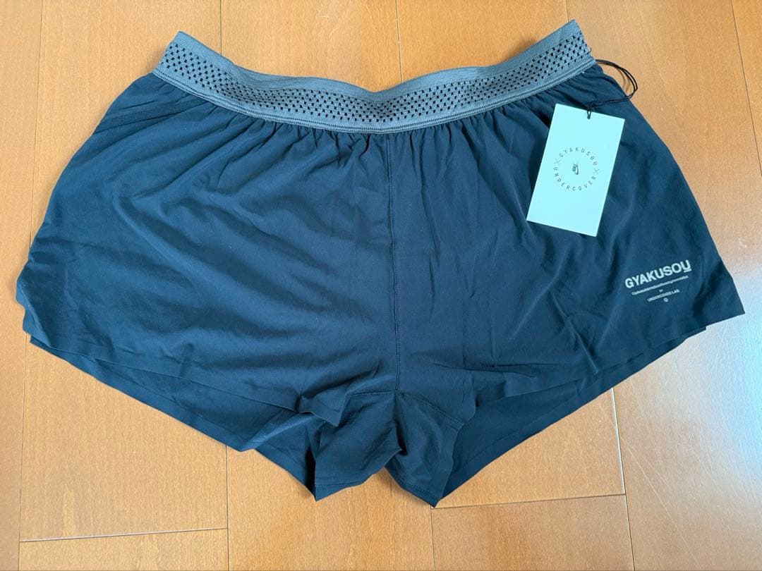 新品ナイキ×ギャクソウランパン L