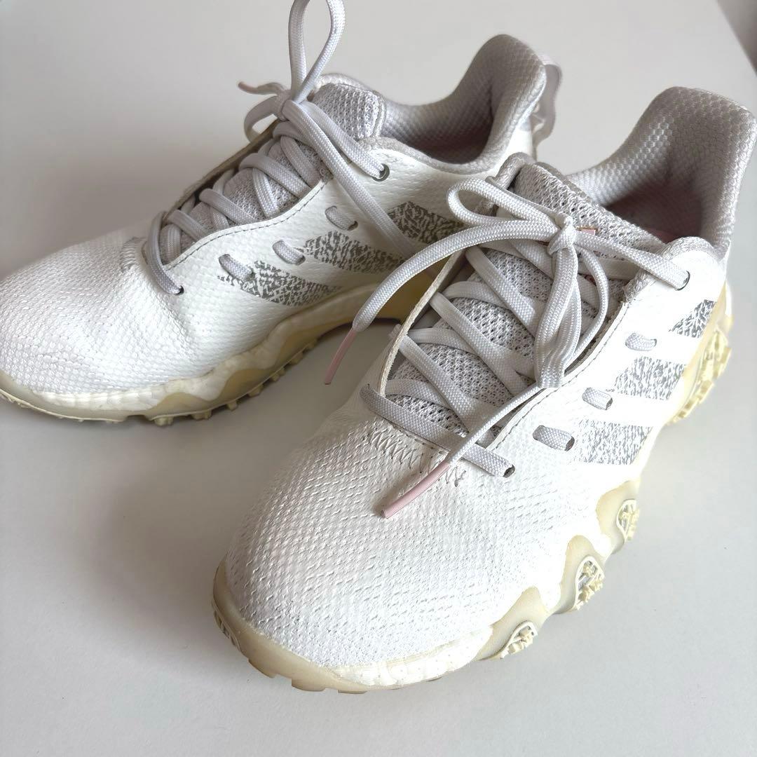 未使用級美品！adidasコードカオス ゴルフシューズ白23.5cm レディース