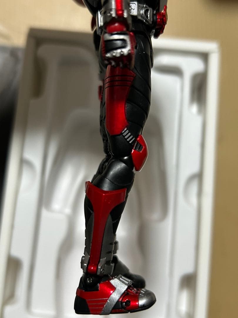 フィギュアーツ　真骨彫　仮面ライダーカブト ハイパーフォーム　10th Ver.