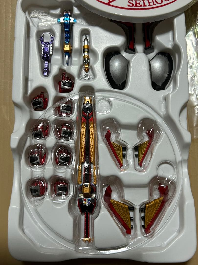 フィギュアーツ　真骨彫　仮面ライダーカブト ハイパーフォーム　10th Ver.