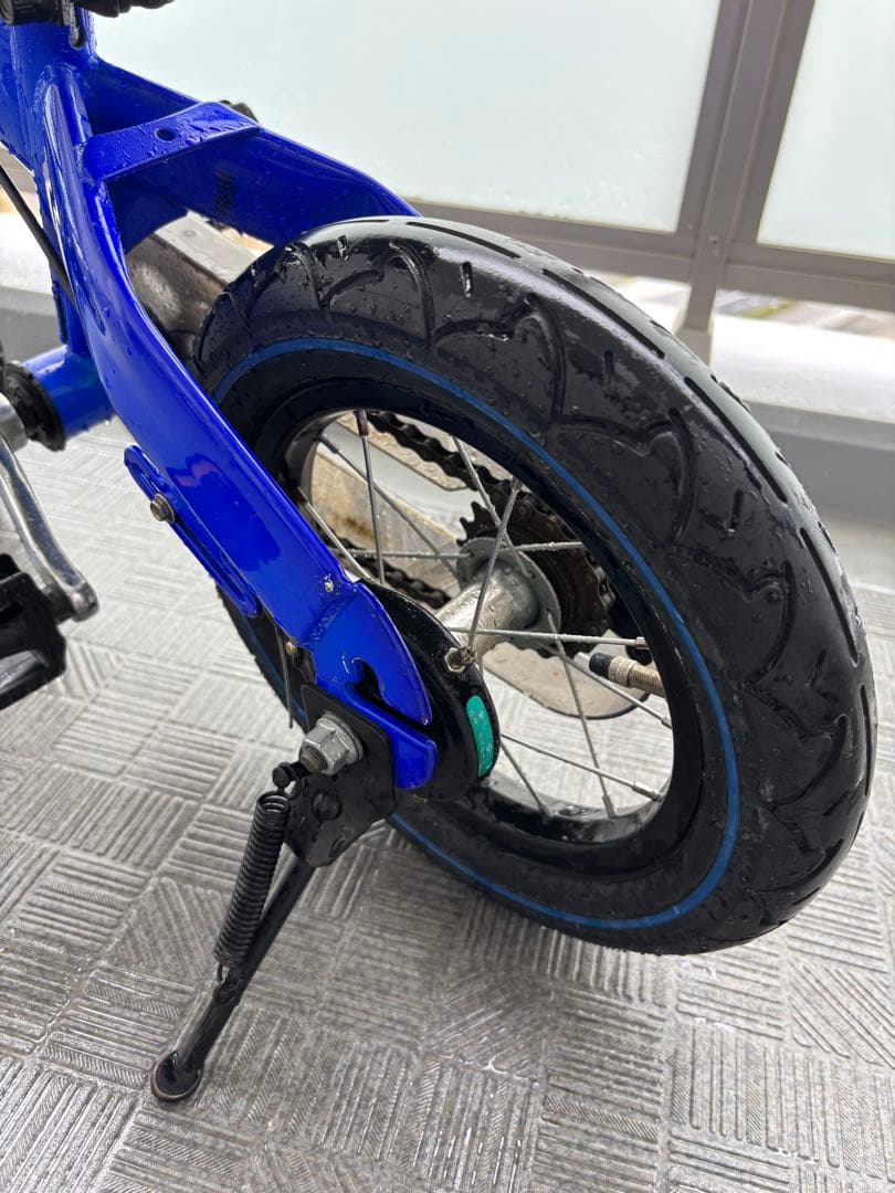 兵庫県尼崎市　へんしんバイク　ストライダー　バランス　キックバイク　青　ブルー