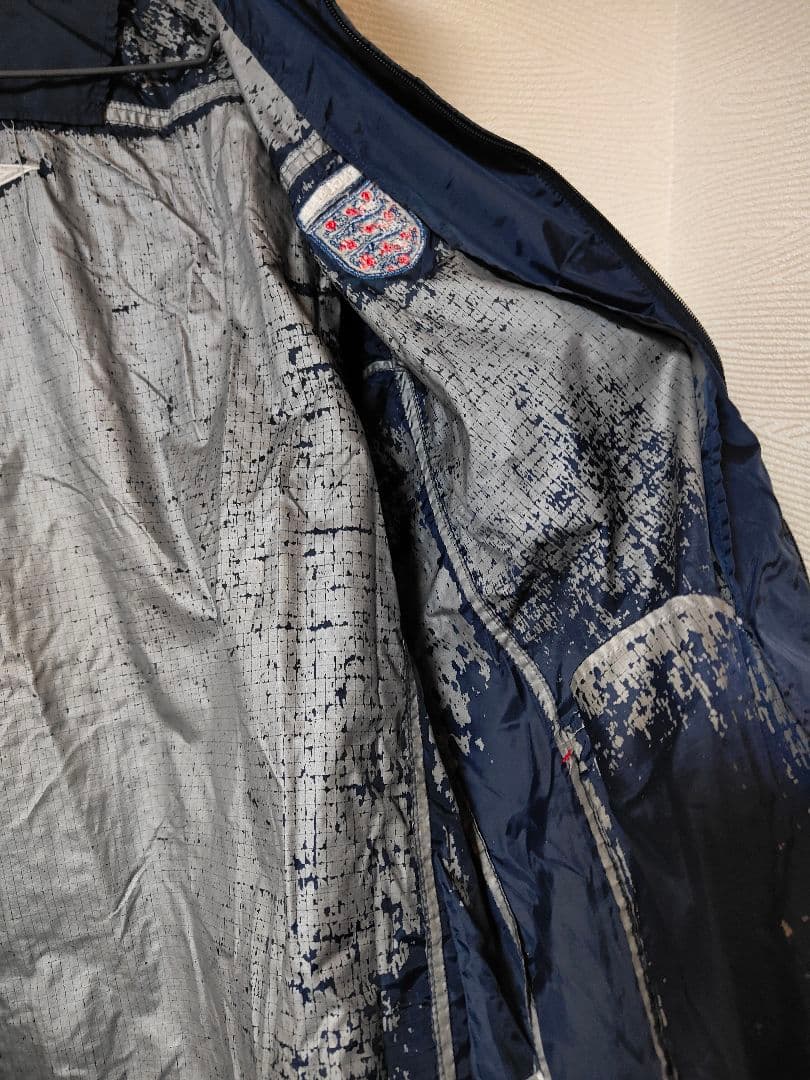 アンブロ UMBRO イングランド代表 ナイロンジャケット M 紺 希少