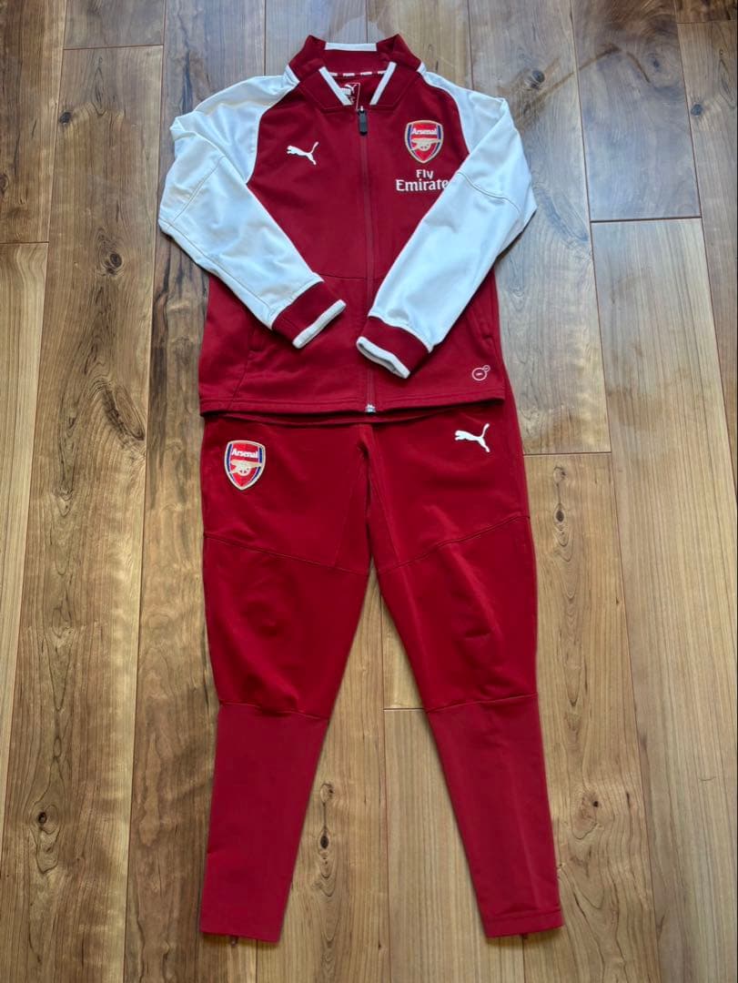 Puma Arsenal フルジップジャケット 赤白
