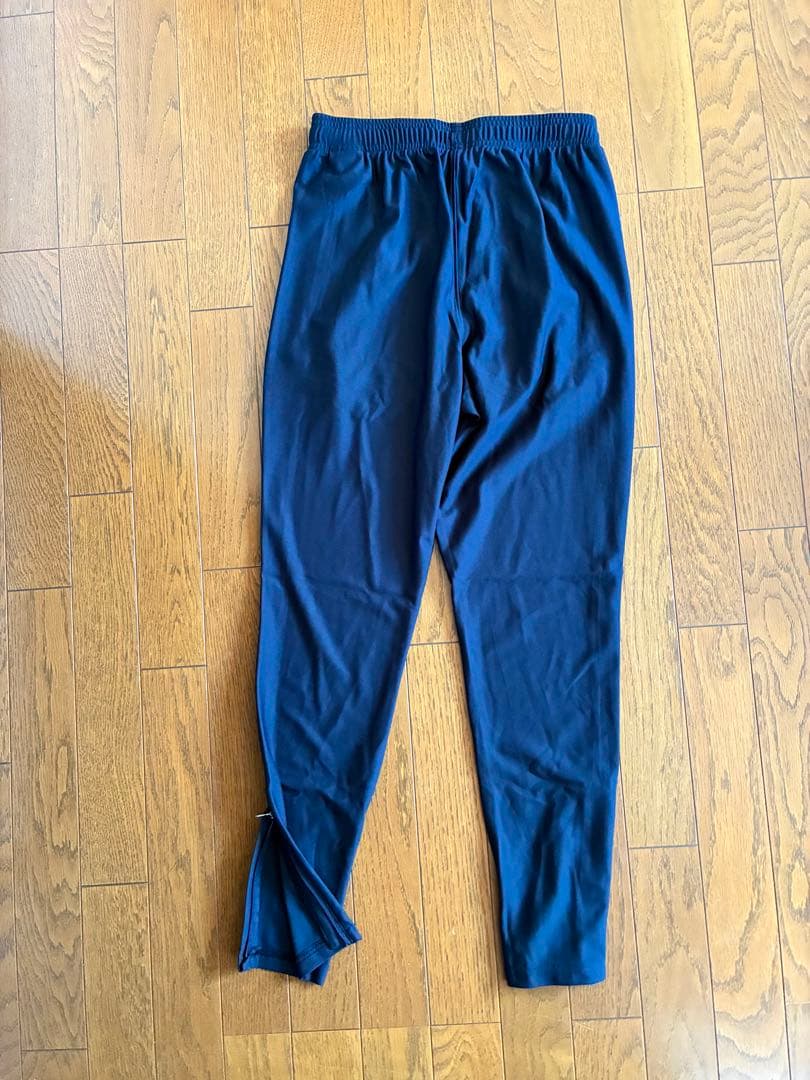 Under Armour 黒 ジャージジャケット M