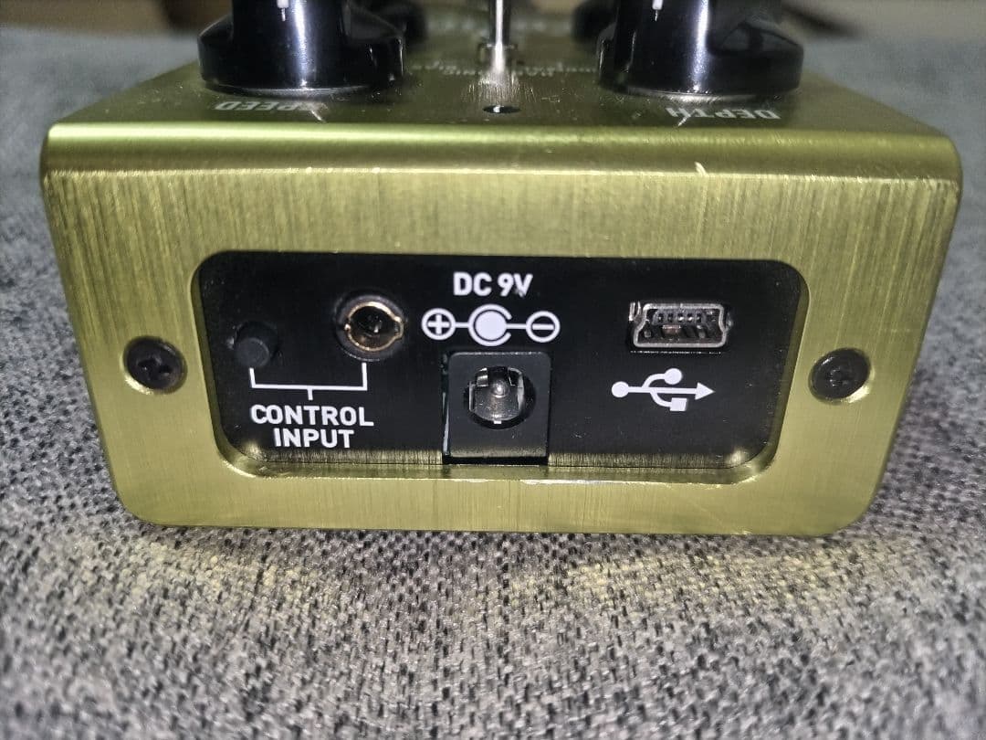source audio vertigo tremolo トレモロ