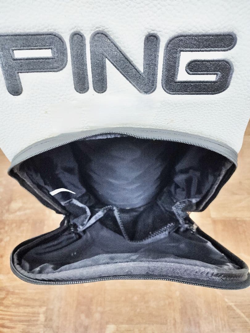 レア、PING キャディバッグ ホワイト/ブラック 自宅保管品、未使用