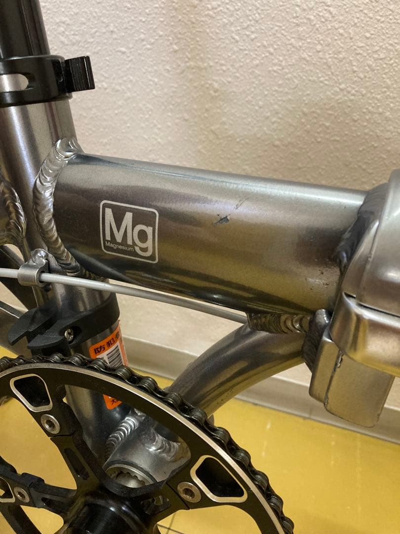 ルノーRENAULT 美品折りたたみ自転車 マグネシウム8 MAGNESIUM8
