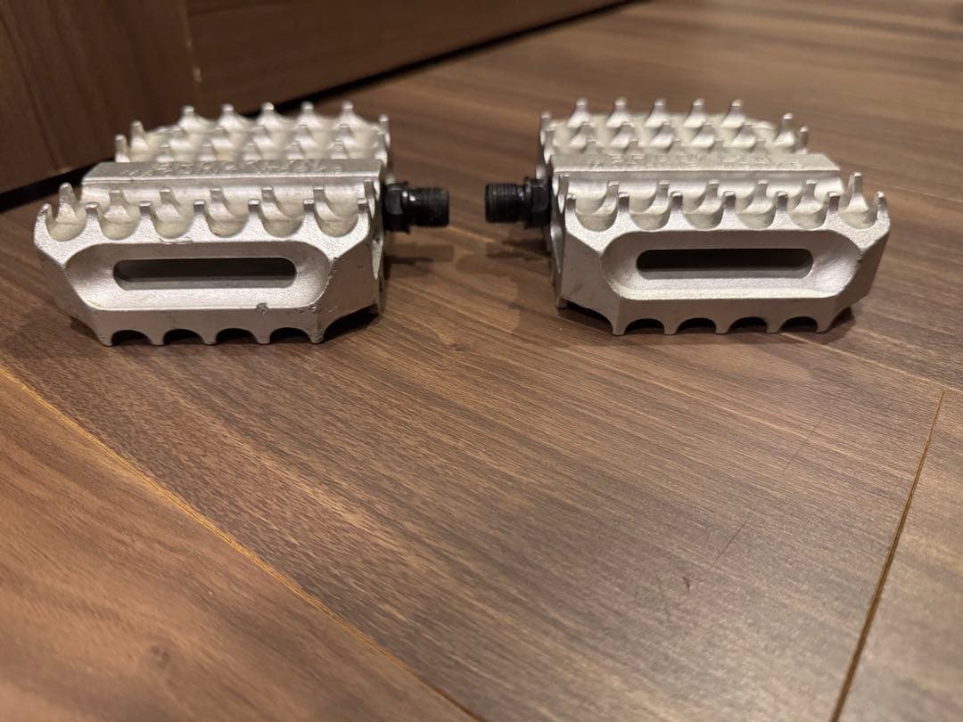 brooklyn machine works ペダル　ブルックリンマシンワークス