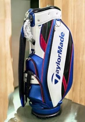 送料無料/新品未使用TaylorMade 新品未使用 キャディバッグトリコロール