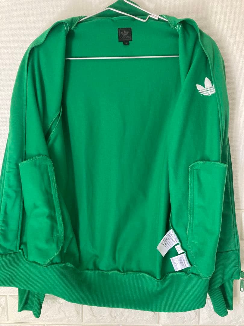 アディダス adidas グリーン　トラックジャケット