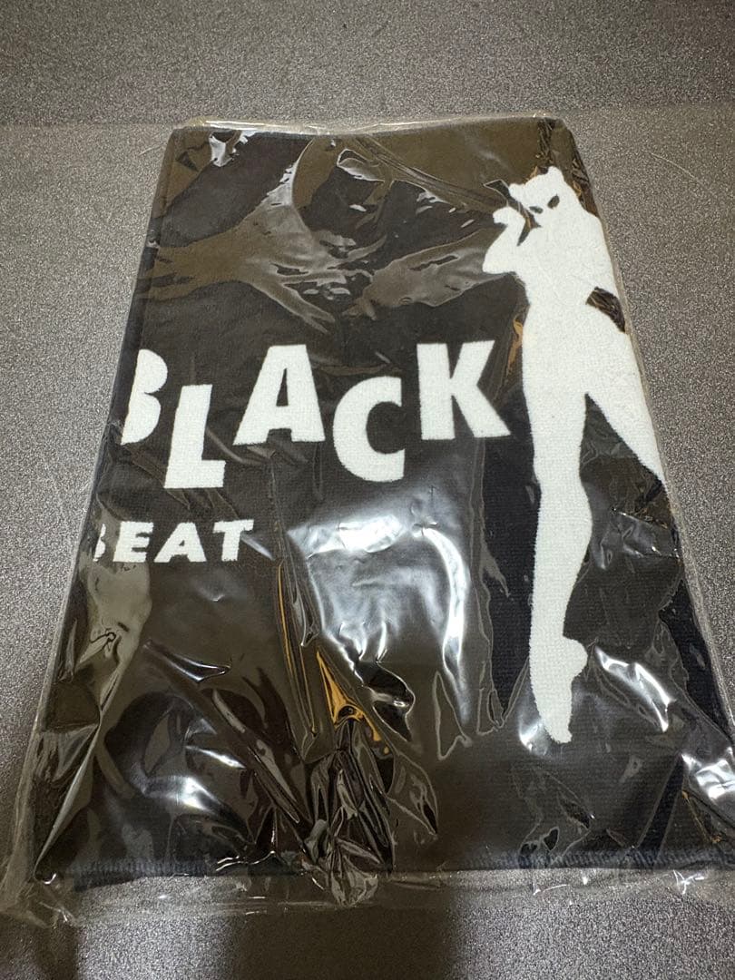 【未使用品】マジック ブラックキャッツ タオル とステッカー入りバンダナ
