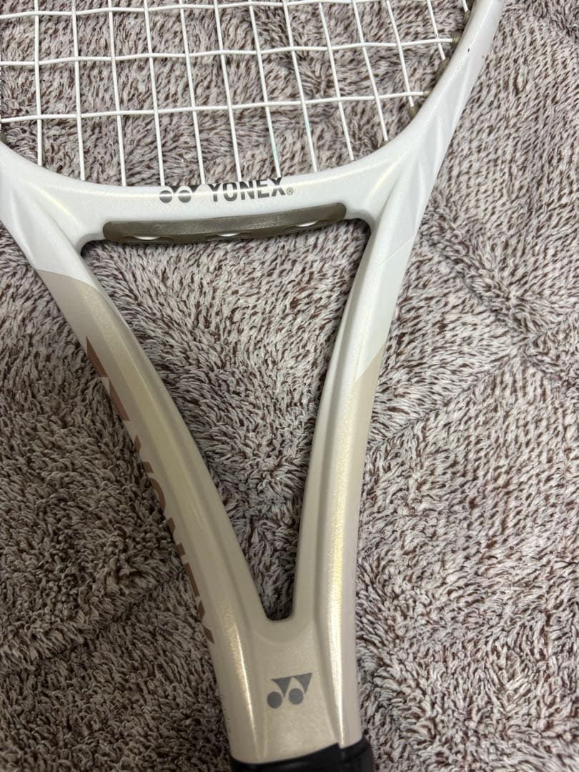 ヨネックス　ブイコア98 サンドベージュ　極美品　g2