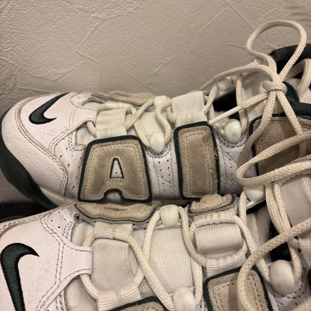 Nike Air upモアテンポ