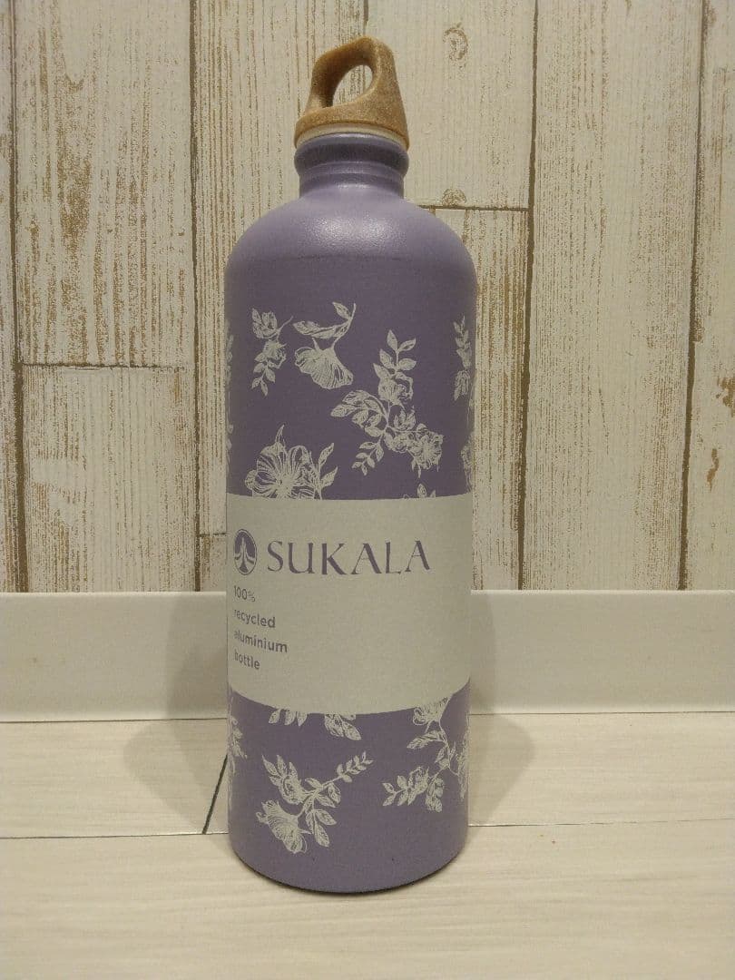 ヨガウェア LAVA (SUKALA) タンクトップとレギンス