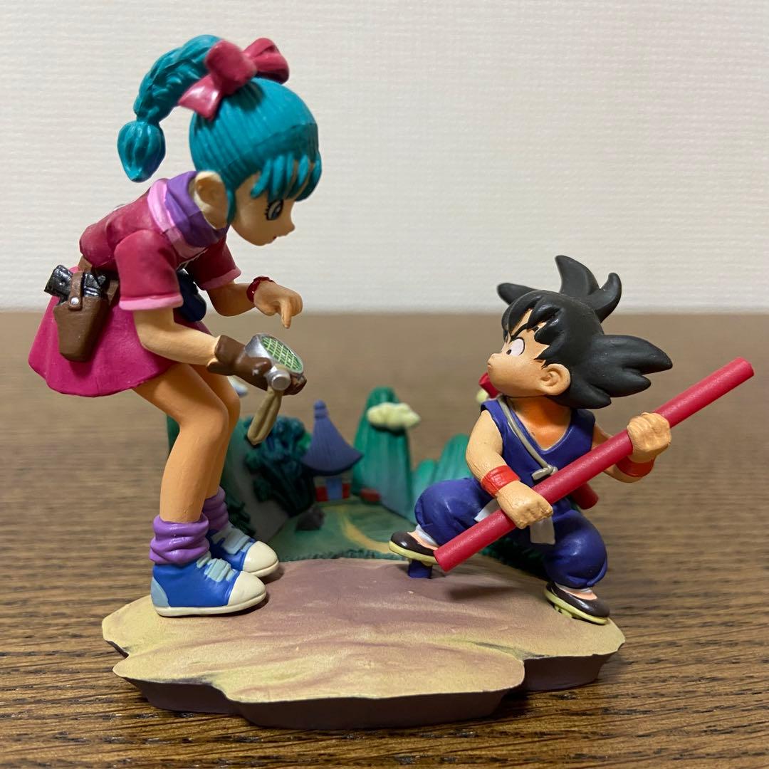 DRAGON BALL　ドラゴンボールカプセル　はじまりは四星球　孫悟空　ブルマ