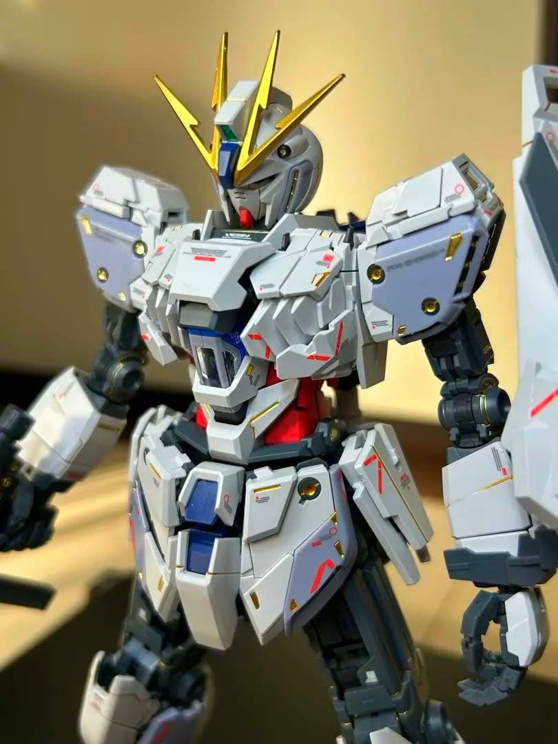 MG ナラティブガンダム&シナンジュスタイン　完成品　無塗装