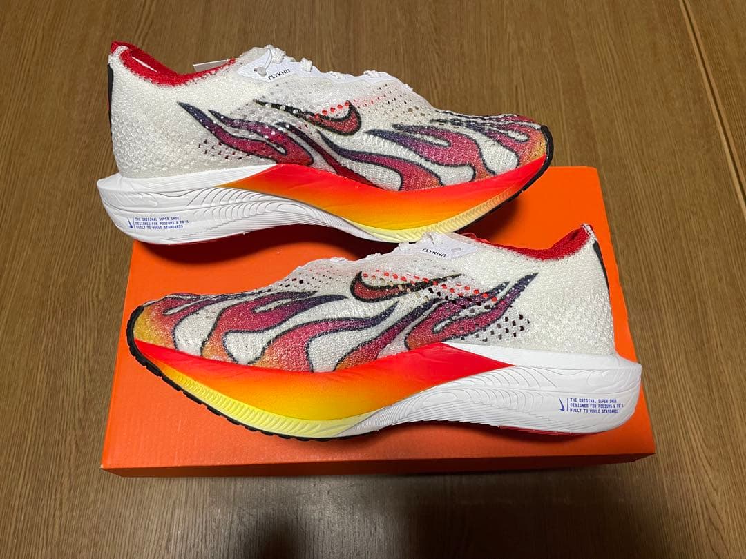 ☆新品未使用☆ナイキ（NIKE）ズームXヴェイパーフライネクスト３%