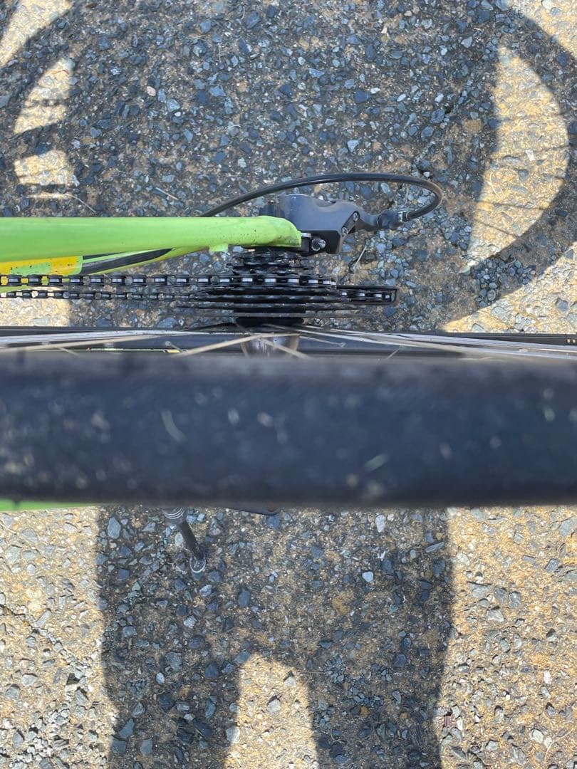 cannondaleフラットバーロード CAAD8