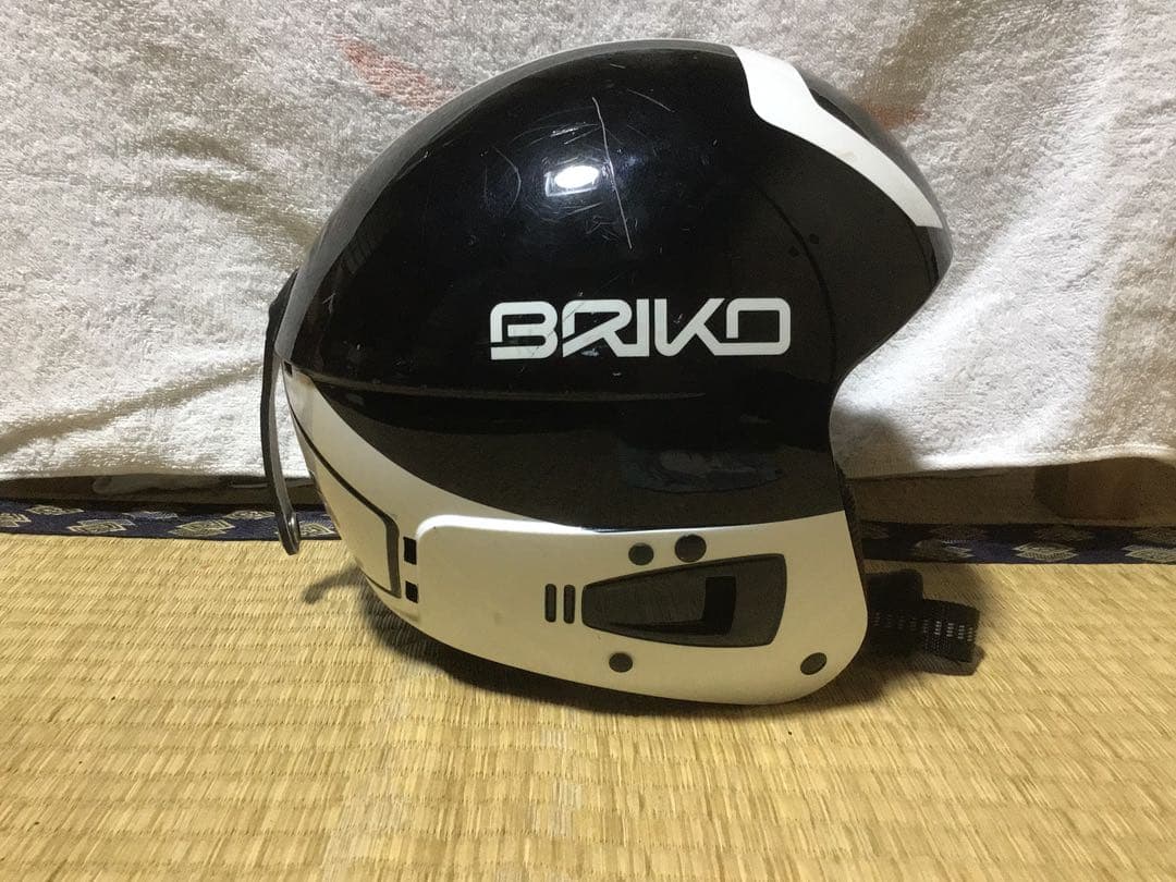 ブリコ   ヘルメット