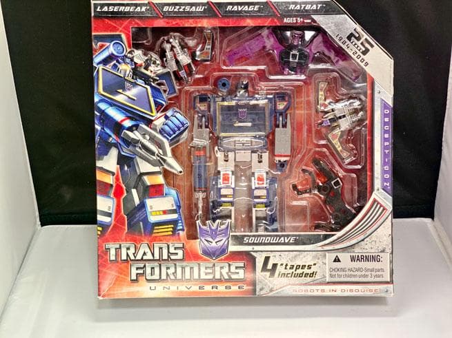 トランスフォーマー ユニバース サウンドウェーブ 25周年記念ボックス
