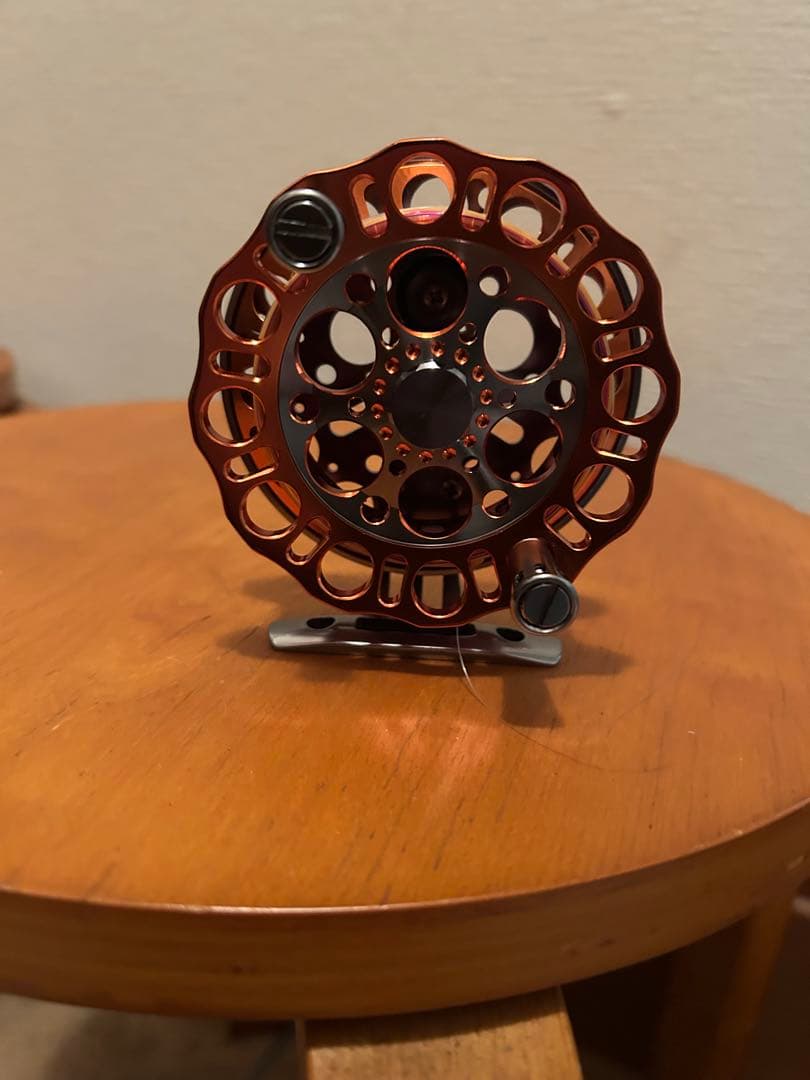 ニッシンヘチリール Invicta Kurodai RG-ST 85 リール