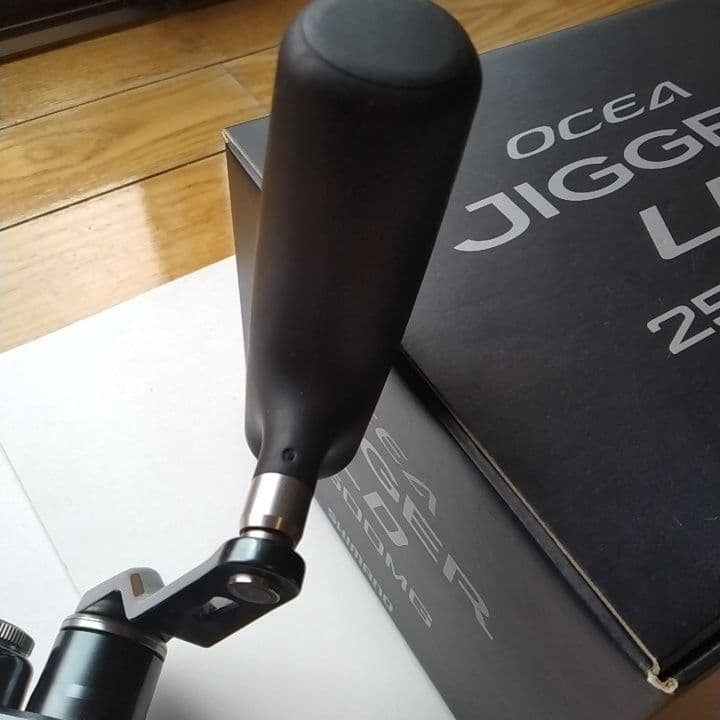 シマノ24オシアジガー LD 2500MG 右巻