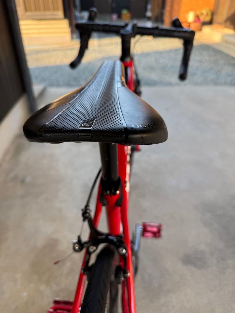 Trek アルミロードバイク ドマーネalr3 レッド