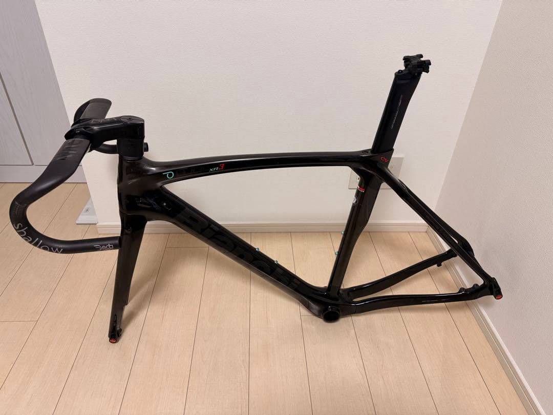 Bianchi Oltre XR3 53＋DEDA VINCI ステム、ハンドル