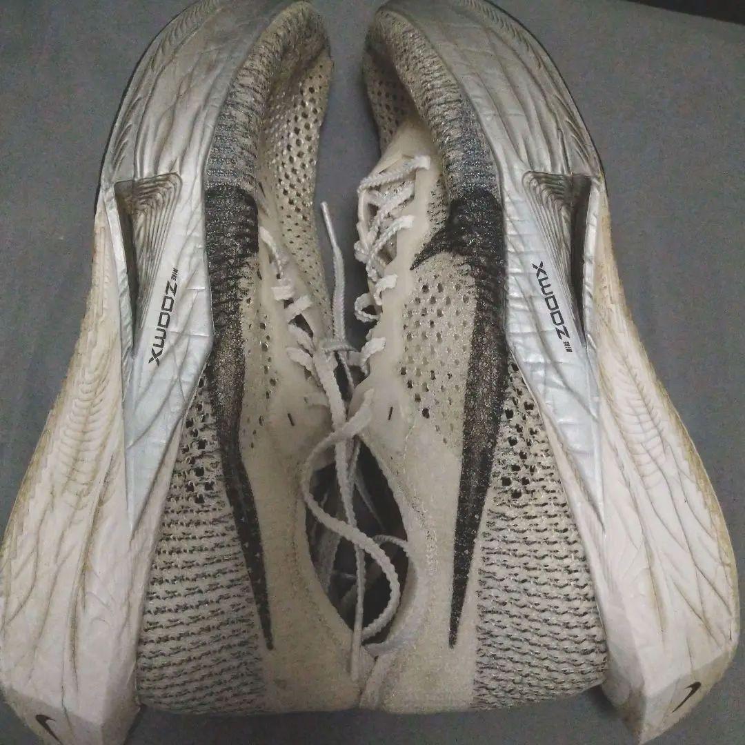 ナイキ　VaporFly 3 27センチ