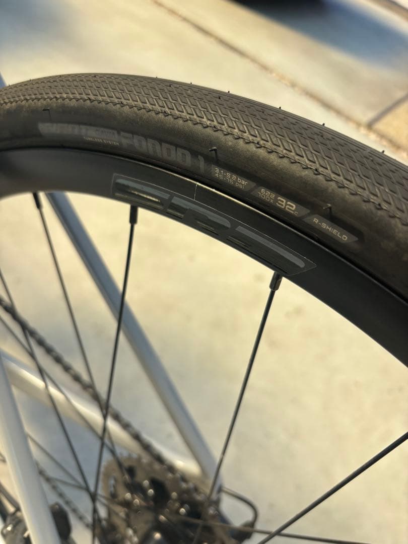 【極美品】GIANT DEFY ADVANCED 3 ロードバイク